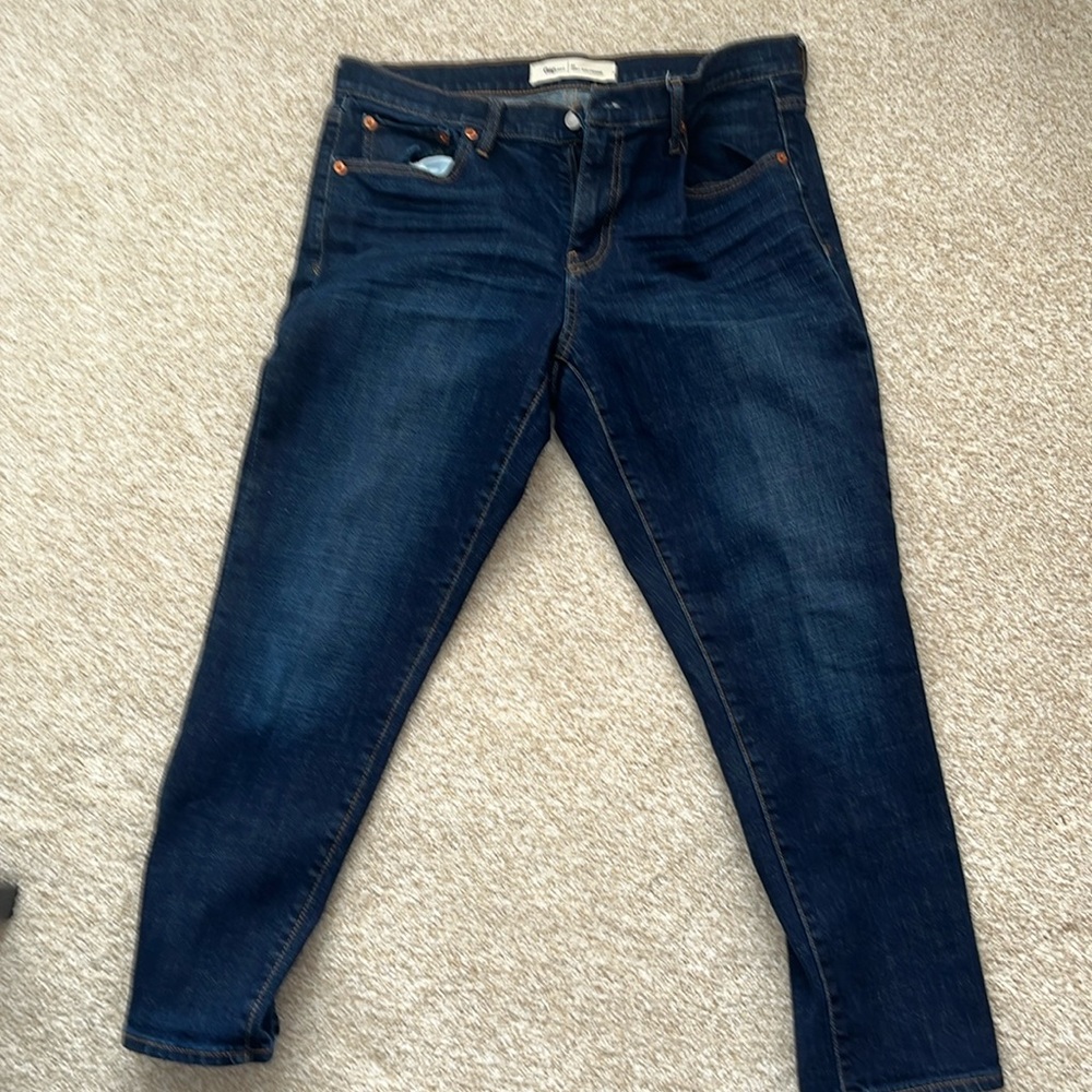 Gap best girlfriend jeans size 31